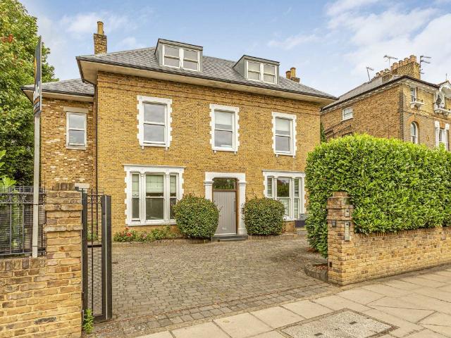 Hampton Road, Teddington TW11, 1 bed flat to rent, £1,895 pcm | PrimeLocation