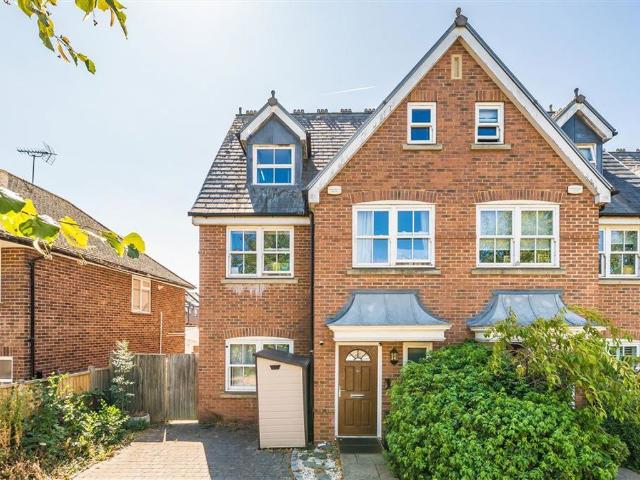 Hampton Road, Teddington TW11, 5 bed property to rent, £4,000 pcm | PrimeLocation