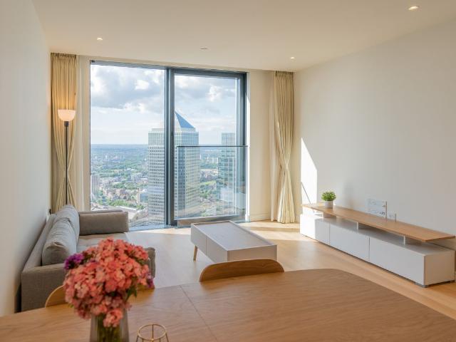 Hampton Tower, Sqp, London E14, 1 bed flat to rent, £3,380 pcm | PrimeLocation