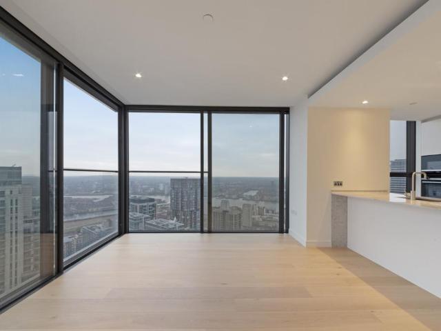Hampton Tower, 75 Marsh Wall, Canary. 1 bed apartment to rent £3,450 pcm £796 pw