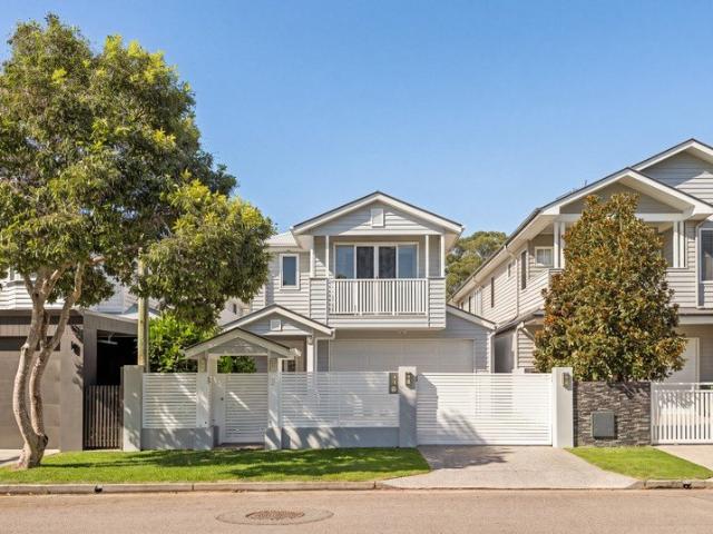 Hamptons Entertainer Opposite Kalinga Park Where Family Life Flourishes