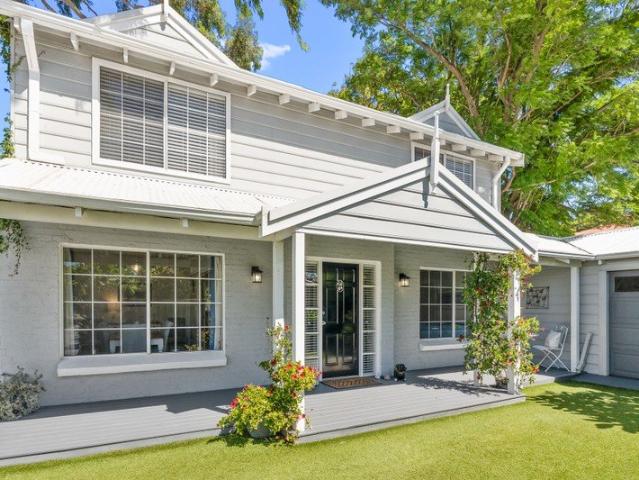 HAMPTONS INSPIRED!