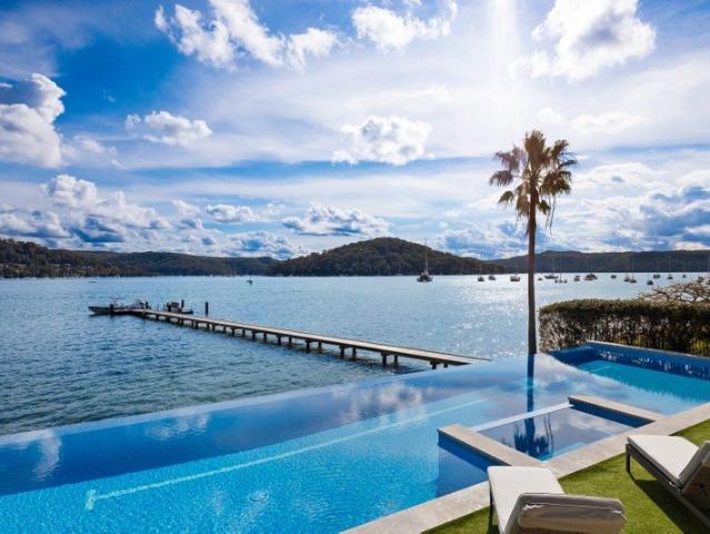 Hamptons Inspired North West Deep Waterfront on Pittwater