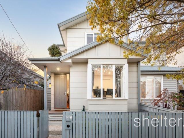 Hamptons Inspired. Spacious Family Living. Position of Convenience