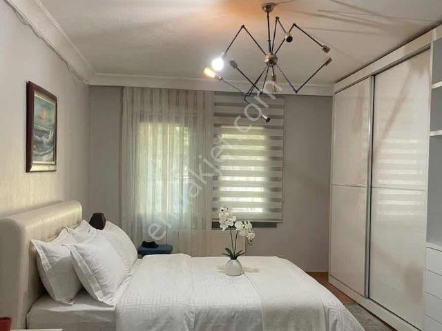 Hamravat Villaları'nda Özel Cepheli Geniş Bahçeli Prestijli 5+1