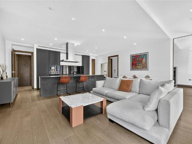 Hanway Street, Fitzrovia, London, W1T 2 bed apartment to rent £6,500 pcm £1,500 pw