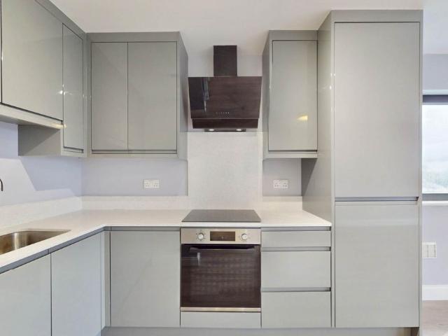 Hanworth Road, Hounslow TW3, 1 bed flat to rent, £1,950 pcm | PrimeLocation