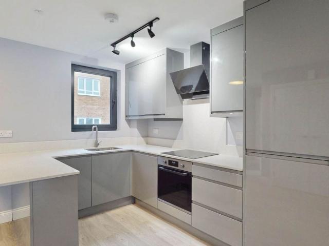 Hanworth Road, Hounslow TW3, 2 bed flat to rent, £2,450 pcm | PrimeLocation