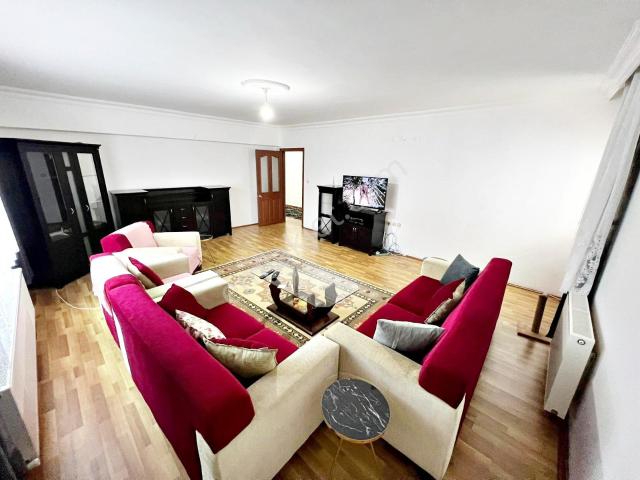 Han Gayrimenkulden Karakayada 3+1 Full Eşyalı Satılık Daire