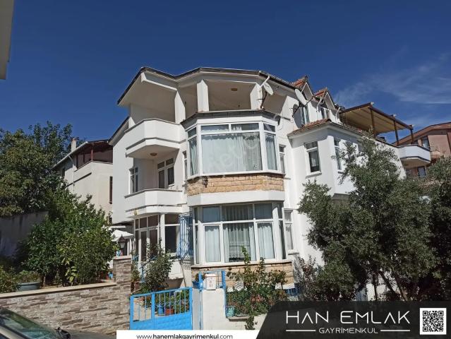 Han Emlak'tan | 4+1 Deniz Manzaralı 4 Katlı Müstakil Otoparklı
