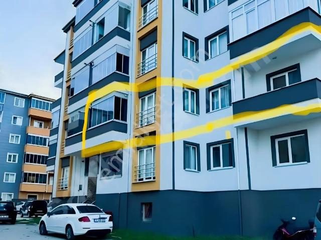 Han Emlak'tan | Altınova Mahallesi 3+1 130 M2 Satılık Daire