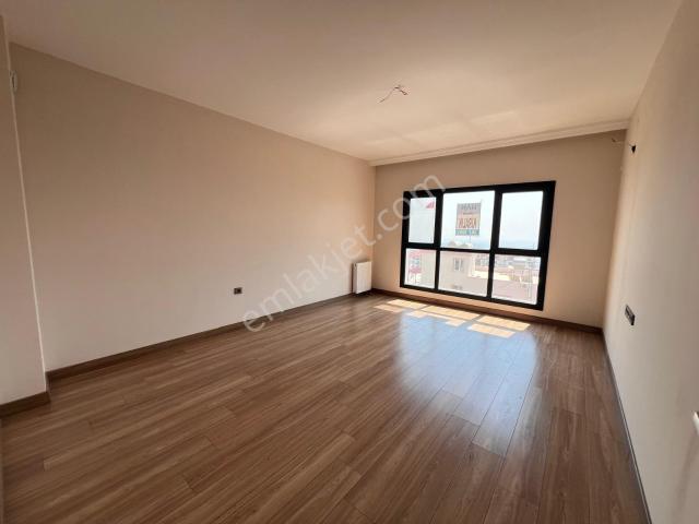 Han Emlaktan Bozön Mah'de 2.etap Toki De Kiralık Daire