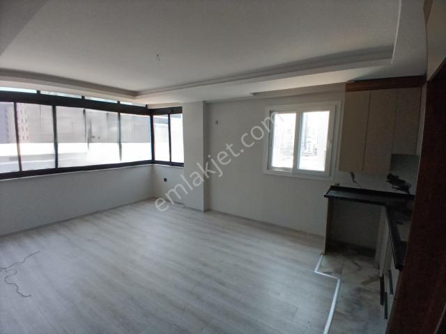 Han Emlak'tan Kuyuluk Mah'de Site İçerisinde Ferah 2+1 Kiralık