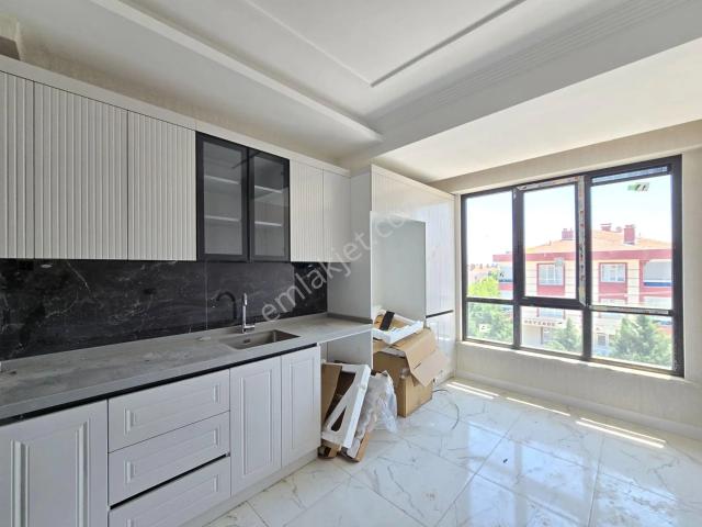 Hanaybaşı Mahallesi’nde 3+1 | Site İçi, Yerden Isıtmalı Sıfır Daire