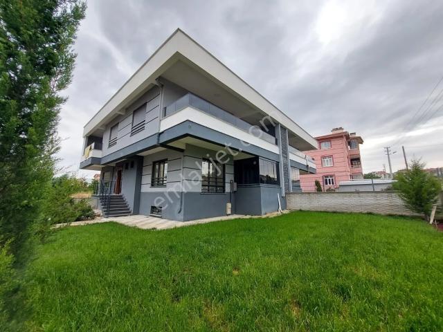 Hanaybaşı Mh İmamhatip Yakını 7+1 350 M2 Dubleks Lüks Villa
