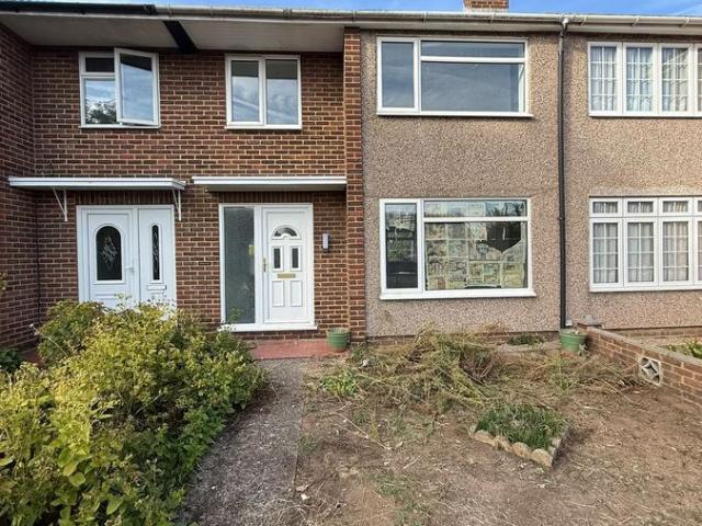 Hanbury Close, Waltham Cross EN8, 3 bed terraced house to rent, £2,200 pcm | PrimeLocation