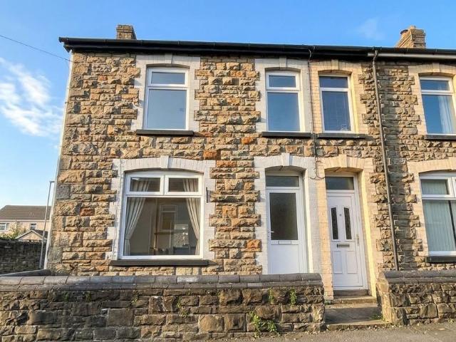 Hanbury Road, Pontypool NP4, 3 bed property to rent, £800 pcm | PrimeLocation