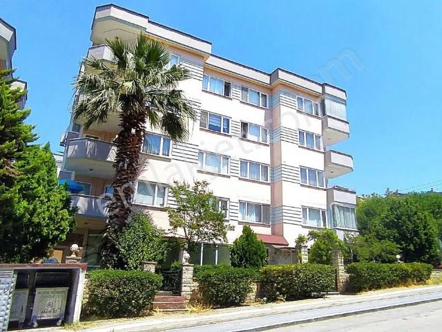 Hancı Dan Beşevlerin En Nezih Caddesinde 140m2 Net