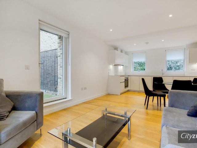 Hand Axe Yard, Gray's Inn Road, London WC1X, 2 bed flat to rent, £3,900 pcm | PrimeLocation