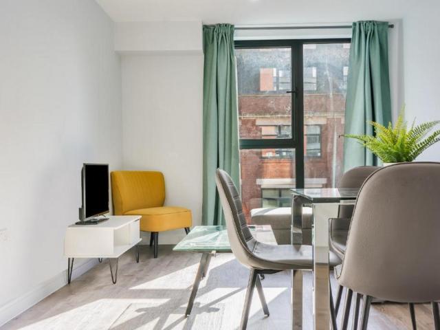 Hand Car Wash, Birchall Street, Rea Valley, Highgate, B12 0AL, United Kingdom | 2 bed apartment for rent #139264777 | Rentberry