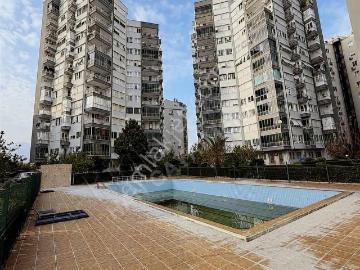 Duraliler'da satılık Daire - Uüzme havuzu