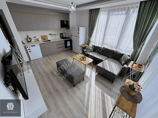 Han'dan Havuz güvenlikli Site İçi Ara Kat Full Eşyalı 2+1 Daire!