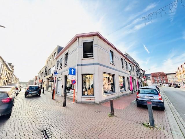 handelspand op uiterst commerciële ligging