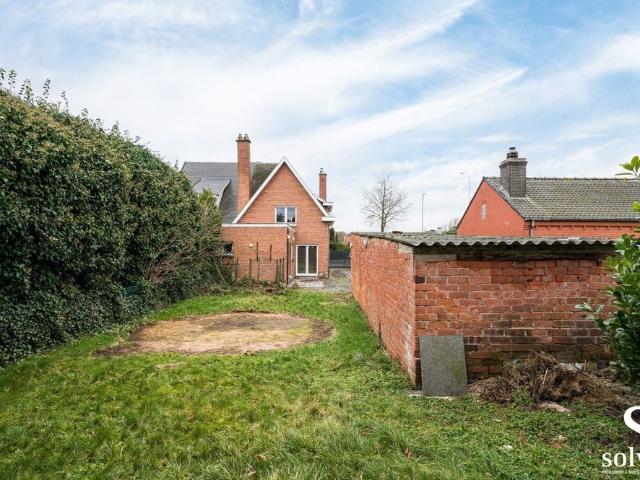 Handelswoning aan de N9 te Lovendegem!