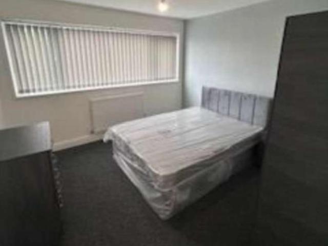 Handforth Lane, Runcorn, WA7
