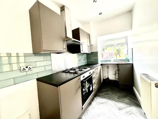 Handley Road S43, 2 bed end terrace house to rent, £895 pcm | PrimeLocation