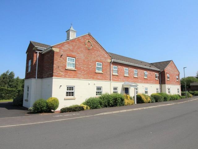 Handshaw Drive, Penwortham PR1, 2 bed flat to rent, £750 pcm | PrimeLocation