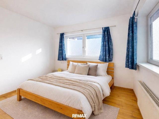 Neuer Preis! Starterwohnung mit Gartenanteil: 2 Zimmerwohnung mit Entwicklungspotenzial!