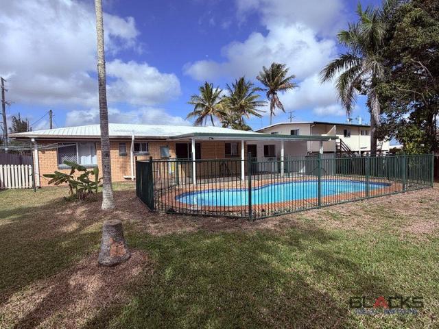 Handy to Everything plus a Pool