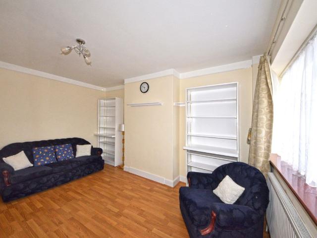 Hanger Green, London W5, 1 bed flat to rent, £1,650 pcm | PrimeLocation