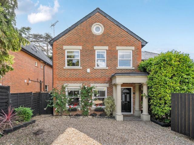 Hanger Hill, Weybridge, Surrey KT13, 5 bed detached house to rent, £6,000 pcm | PrimeLocation