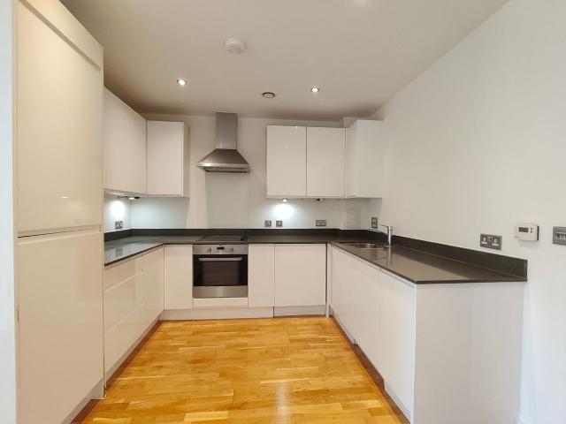 Hanger Lane, London W5, 2 bed flat to rent, £2,250 pcm | PrimeLocation