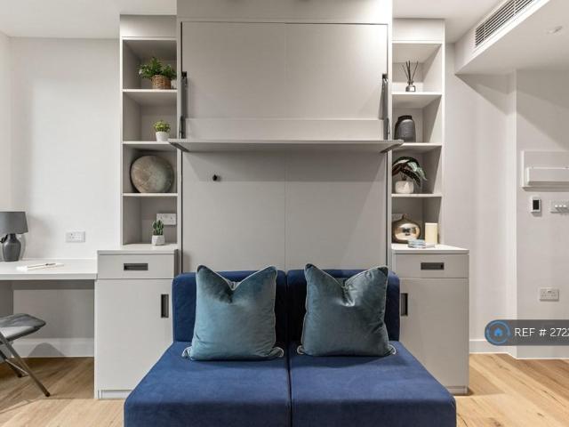 Hanger Lane, London, W5 Studio to rent £1,650 pcm £381 pw