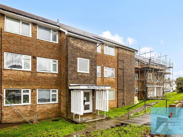 Hangleton Road, Hove BN3, 2 bed flat to rent, £1,350 pcm | PrimeLocation