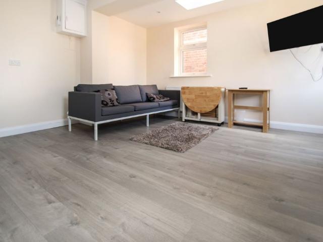 Hankinson Road, Bournemouth, BH9
