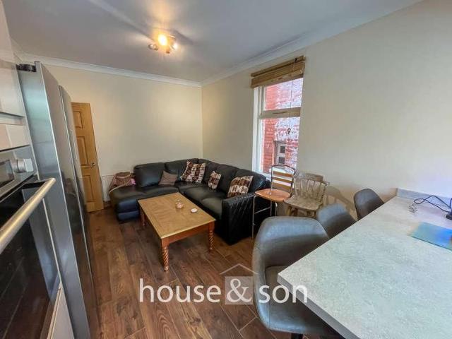 Hankinson Road, Charminster, BH9
