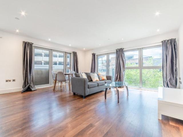 Hanley Street, Nottingham, Nottinghamshire NG1, 2 bed flat to rent, £1,350 pcm | PrimeLocation