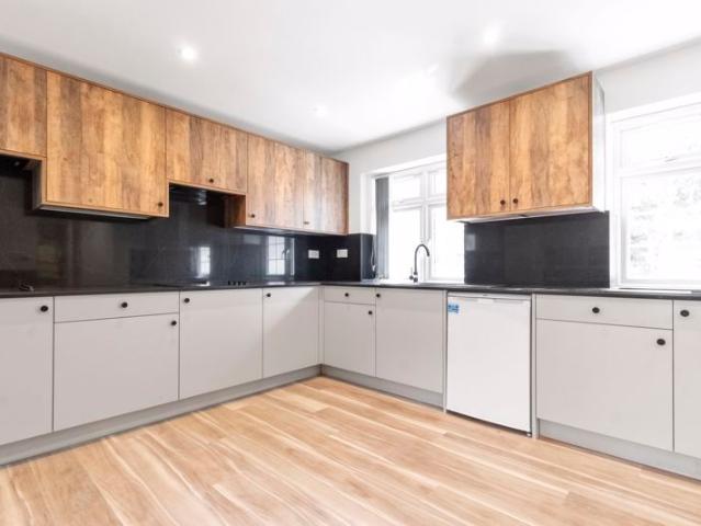 Hanmer Road, Next To St Thomas Church, Milton Keynes MK6, Studio to rent, £900 pcm | PrimeLocation