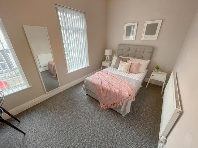 Hannan Road, Liverpool, L6 6DA, United Kingdom | 4 bed townhouse for rent #136166399 | Rentberry