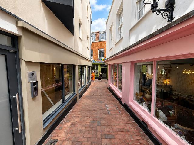 Hanningtons Lane, Brighton BN1, 1 bed maisonette to rent, £1,600 pcm | PrimeLocation