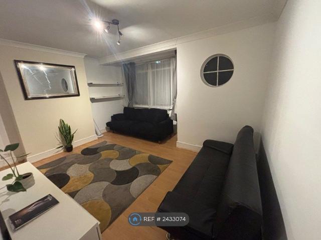 Hanover Avenue, Feltham TW13, 2 bed semi detached house to rent, £1,799 pcm | PrimeLocation