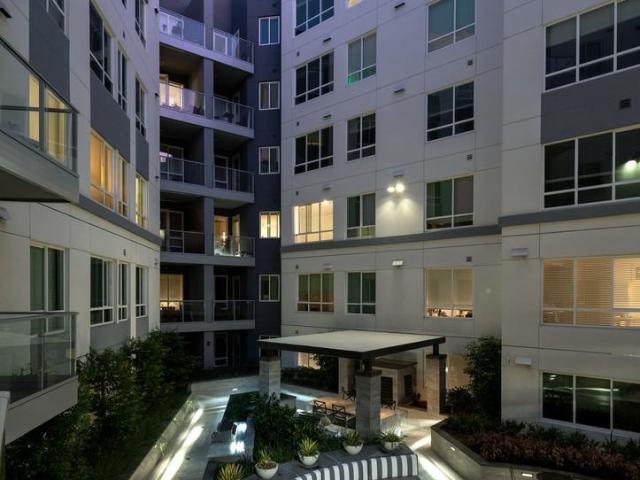 Hanover Broadway 2 Bedroom Apartment for Rent at 325 27th St, Oakland, CA 94612 Oakland Ave Harrison St