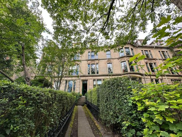 Hanover Court, Dyce Lane, Glasgow, G11 5LX, United Kingdom | Room for rent #139070236 | Rentberry