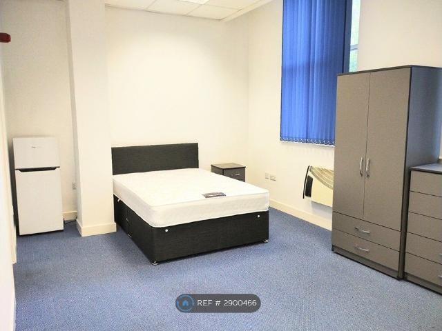 Hanover House, Bradford BD1, Studio to rent, £695 pcm | PrimeLocation