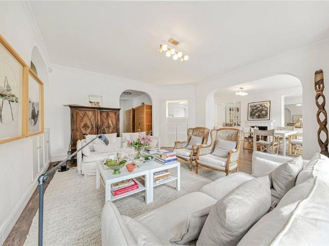 Hanover House, St John's Wood High. 4 bed apartment to rent £12,000 pcm £2,769 pw