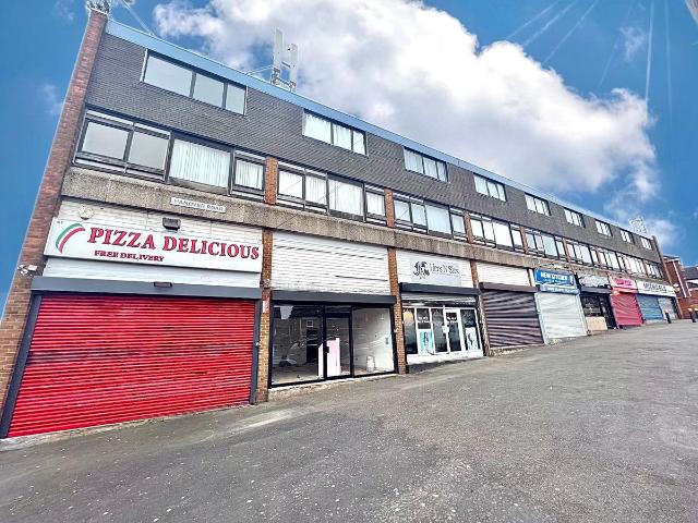 Hanover Road, Rowley Regis B65, 2 bed flat to rent, £650 pcm | PrimeLocation